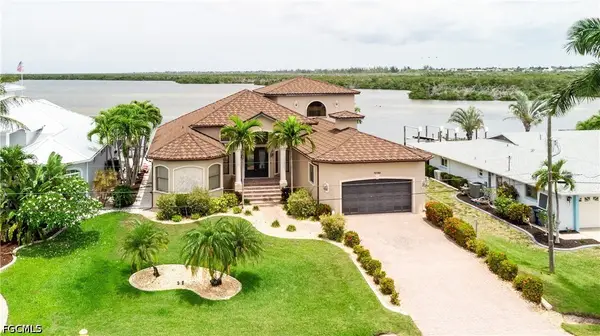 12130 Shoreview Drive, Matlacha, FL 33993