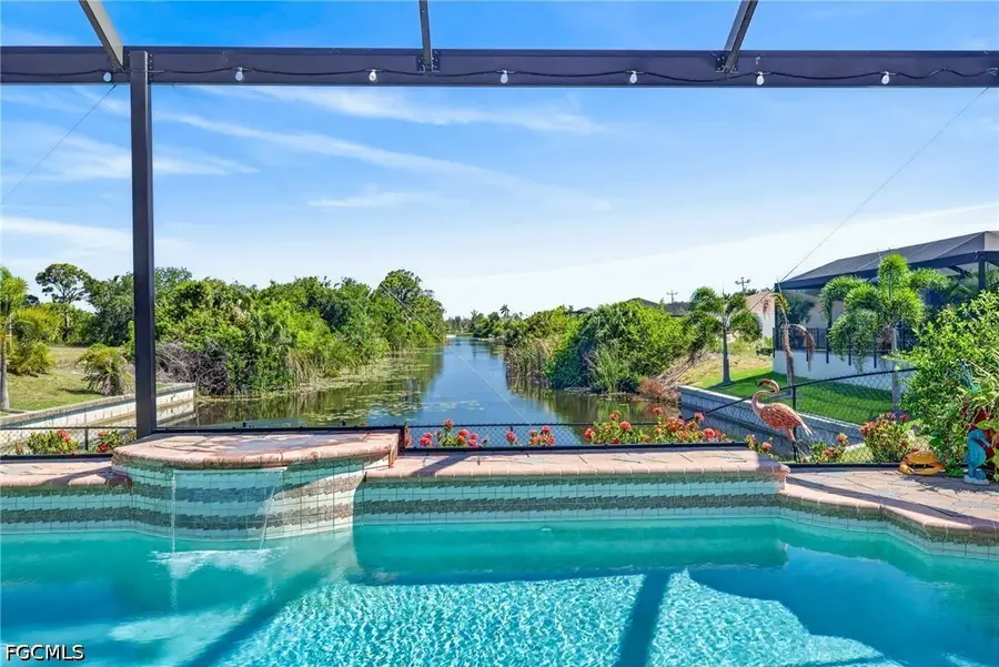 2334 SW Trafalgar Parkway, Cape Coral, FL 33991 - #2