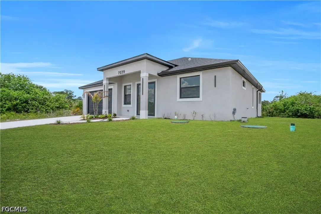7039 Berwick Circle, Labelle, FL 33935 - #1