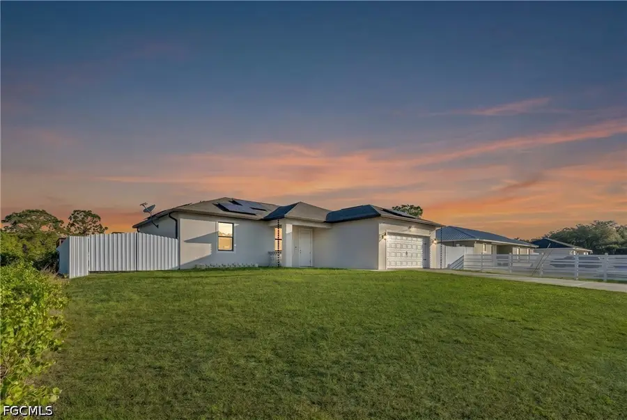 1086 W Leader Court, Labelle, FL 33935 - #2