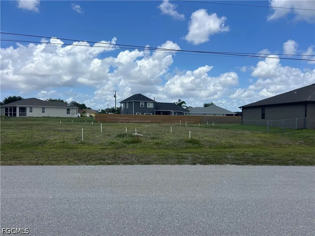 515 SE 11th Street, Cape Coral, FL 33990 - #1