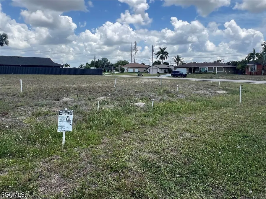 19 NE 9th Place, Cape Coral, FL 33909 - #3
