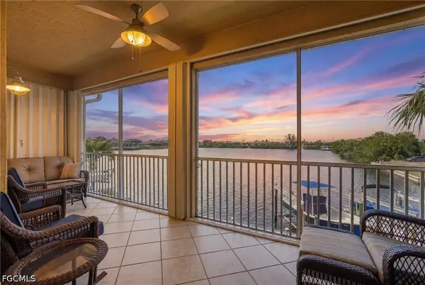 178 Shadroe Cove Circle #903, Cape Coral, FL 33991