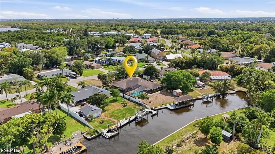 1860 Marina Circle, North Fort Myers, FL 33903 - #2