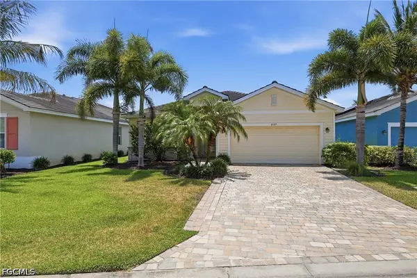 9577 Mirada Boulevard, Fort Myers, FL 33908
