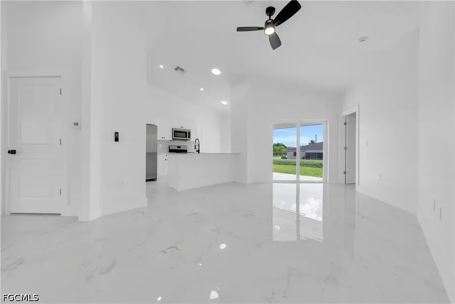 4675-4677 Golfview Boulevard, Lehigh Acres, FL 33973 - #2