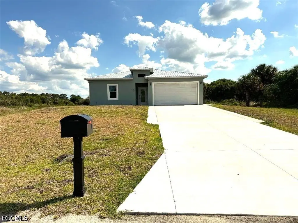 115 Lansing Circle, Labelle, FL 33935 - #1