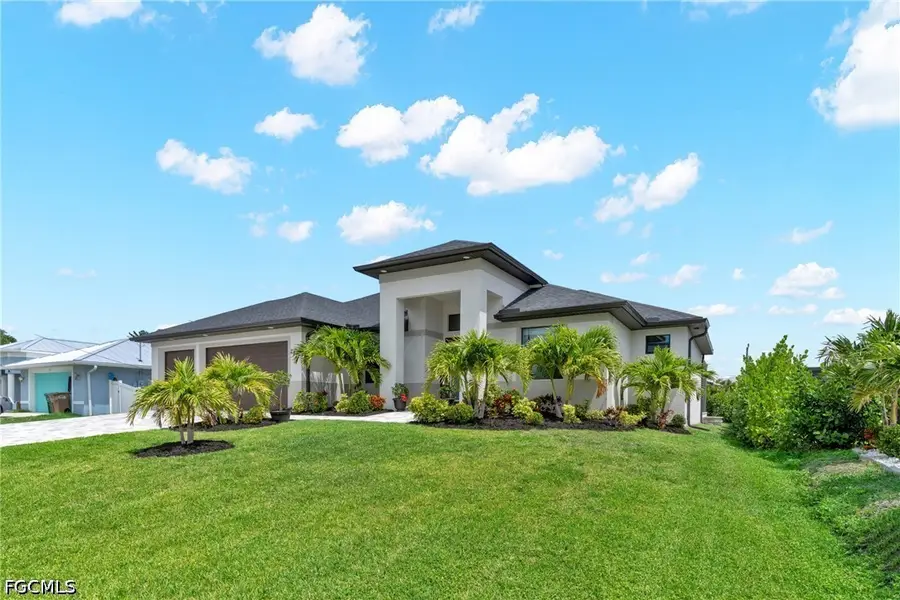 2827 SW 32nd Street, Cape Coral, FL 33914 - #2