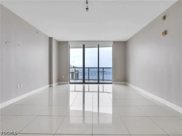 3000 Oasis Grand Boulevard #2905, Fort Myers, FL 33916