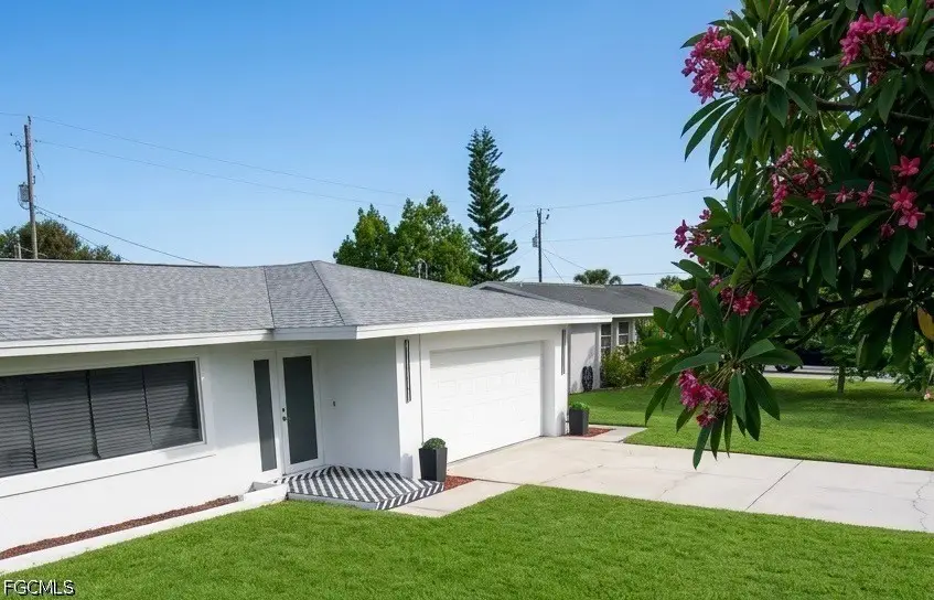 1212 SE 43rd Terrace, Cape Coral, FL 33904 - #1