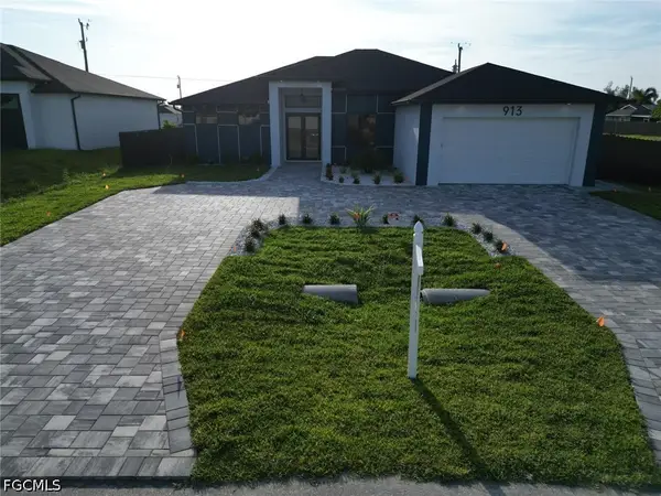 913 NE Juanita Place, Cape Coral, FL 33909