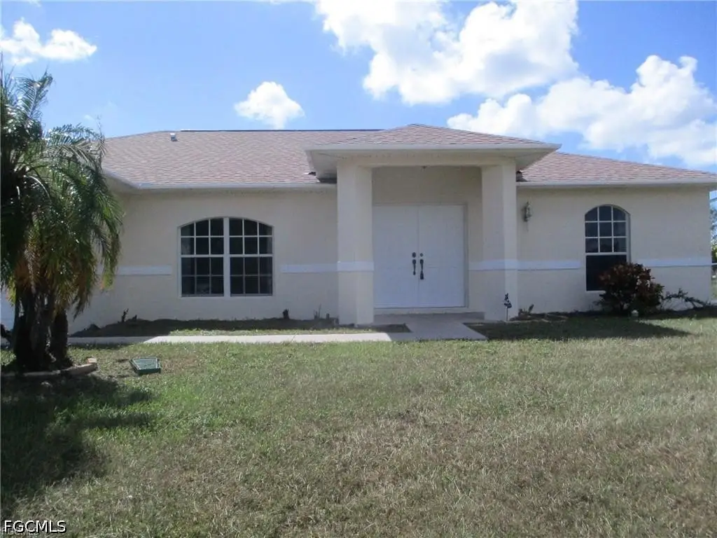 228 Ambury Street, Fort Myers, FL 33913 - #1