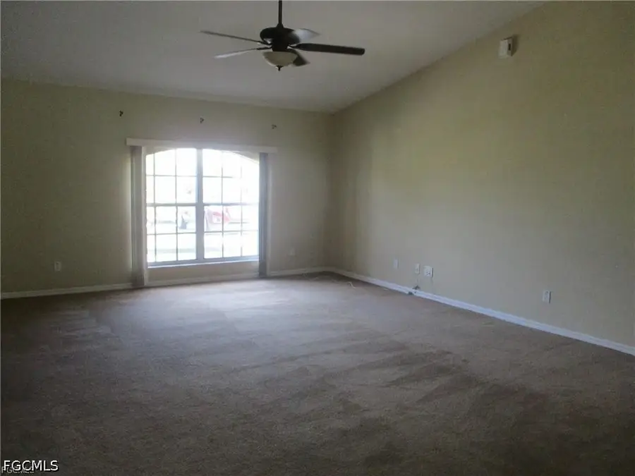 228 Ambury Street, Fort Myers, FL 33913 - #2