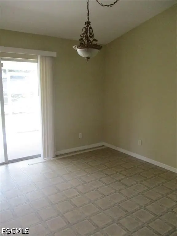 228 Ambury Street, Fort Myers, FL 33913 - #3