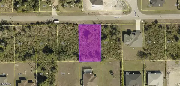 3009 26th Street W, Lehigh Acres, FL 33971