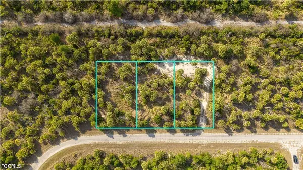 8607 Fireglow Circle, North Port, FL 34288