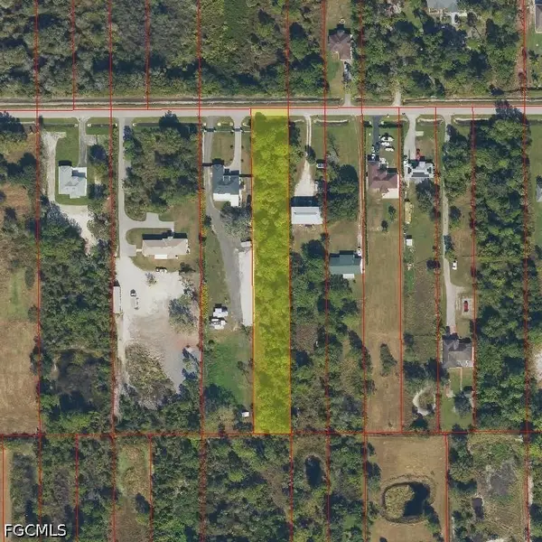 60th Ave Ne Avenue Ne, Naples, FL 34120