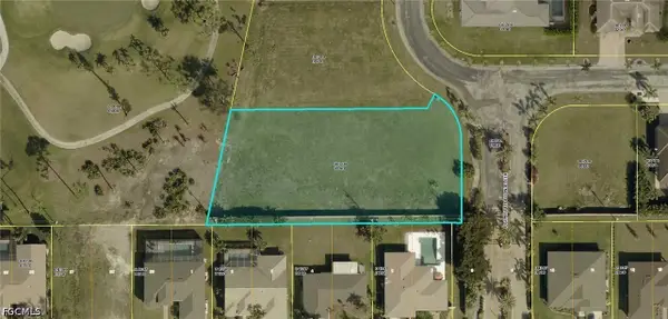 812 Palmetto Pointe Circle, Cape Coral, FL 33991
