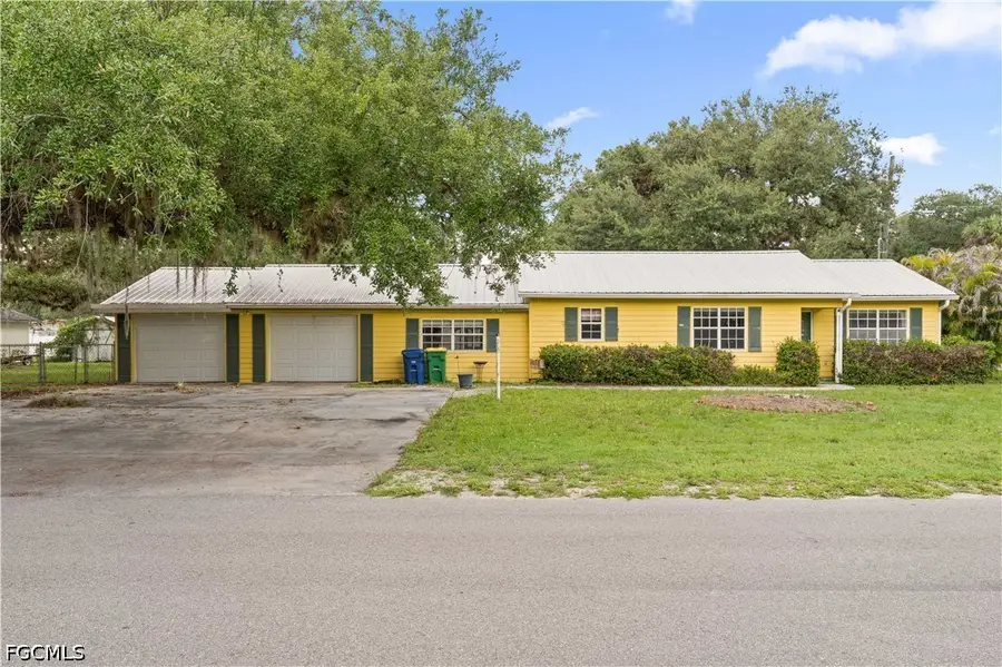 260 Fraser Avenue, Labelle, FL 33935 - #2