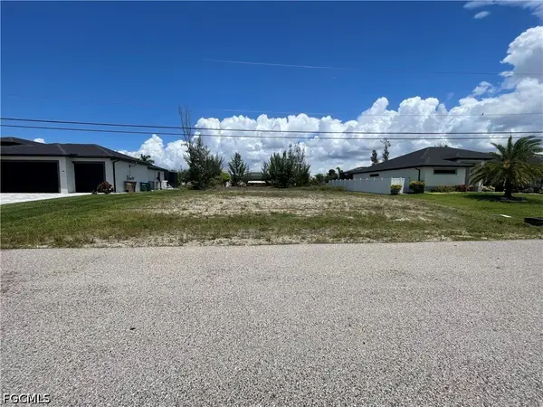 2111 SW 17th Place, Cape Coral, FL 33991