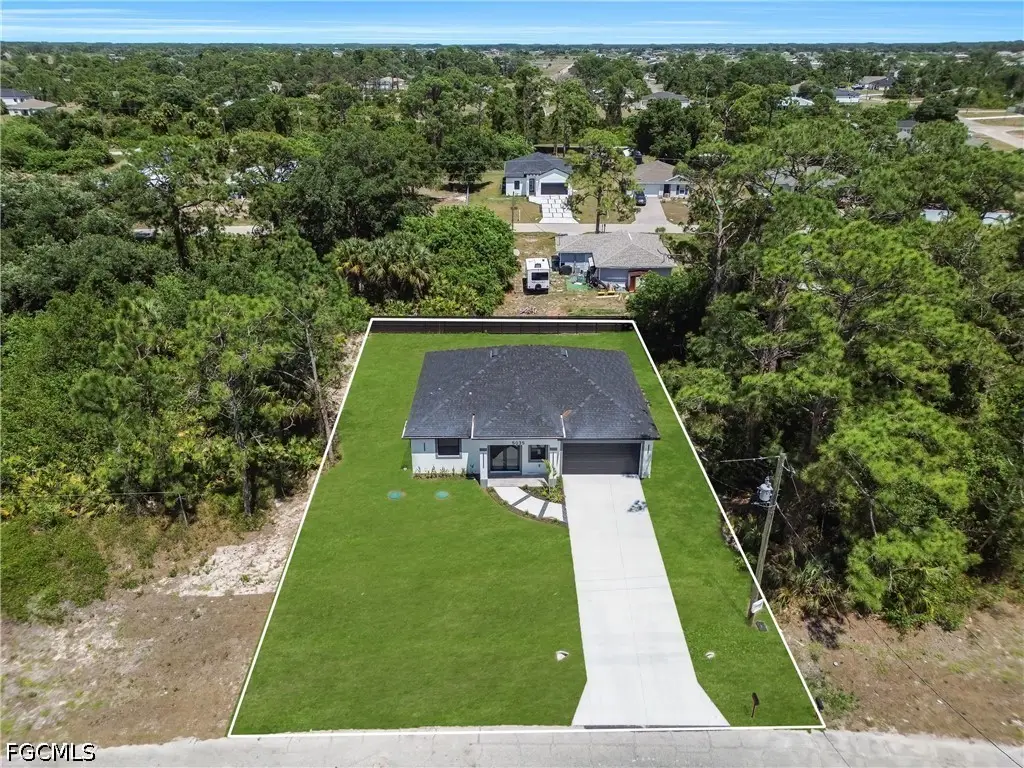5035 Spinnaker Road, Labelle, FL 33935 - #1