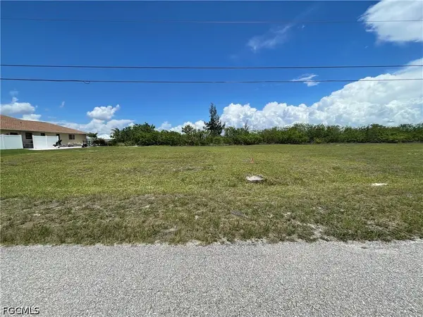 825 NW 33rd Place, Cape Coral, FL 33993