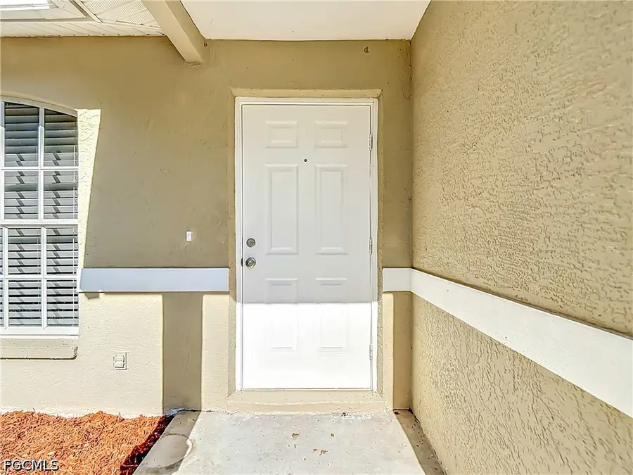 6117 Kramer Avenue, Fort Myers, FL 33905 - #2