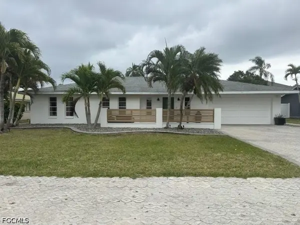27541 Suffridge Drive, Bonita Springs, FL 34135