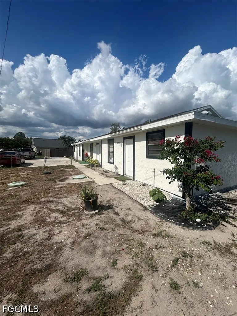 7582-7586 Carrier Road, Fort Myers, FL 33967 - #3