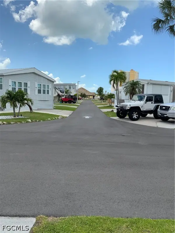 19681 Summerlin Road, Fort Myers, FL 33908