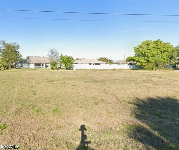 2424 NE 22nd Place, Cape Coral, FL 33909