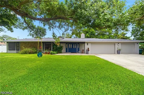 4317 SE 16th Place, Cape Coral, FL 33904