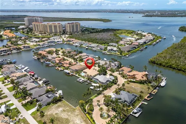 1523 Hermitage Lane, Cape Coral, FL 33914