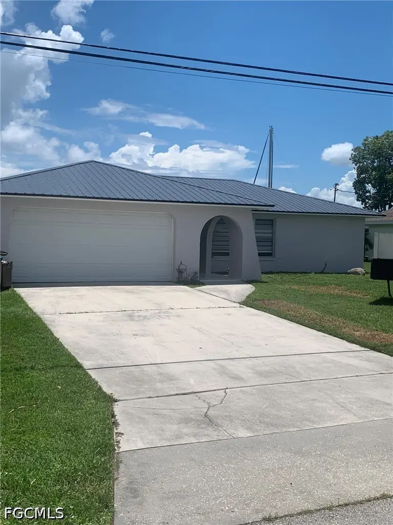 2214 SE 14th Terrace, Cape Coral, FL 33990 - #2