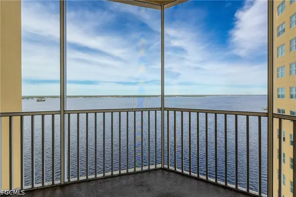 2745 1st Street #1406, Fort Myers, FL 33916