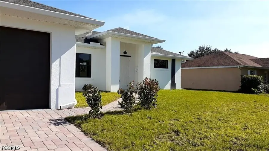 1201 NE 18th Place, Cape Coral, FL 33909 - #2