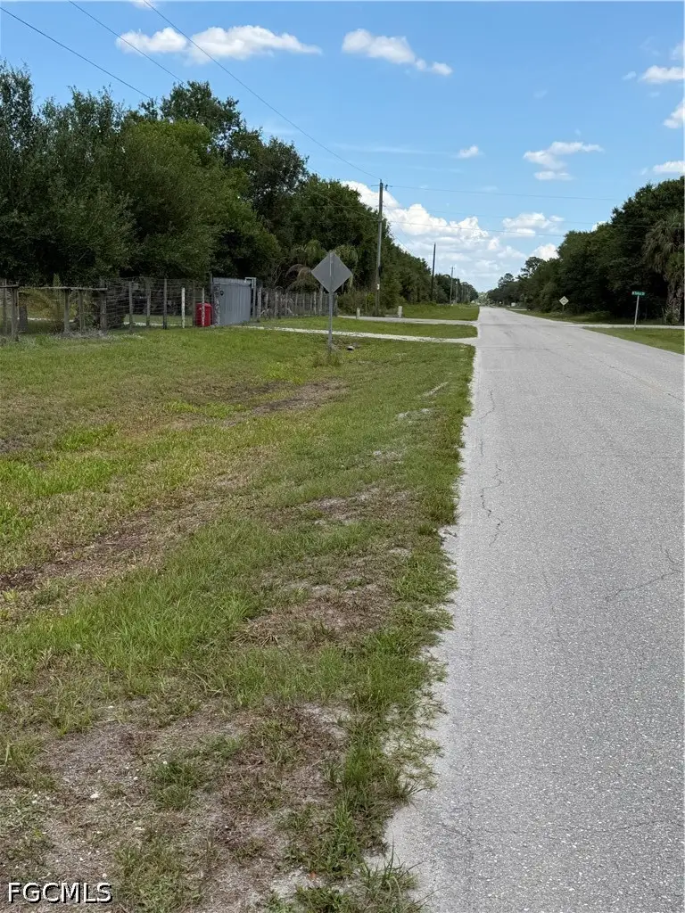 563 Bald Cypress Avenue, Clewiston, FL 33440 - #3