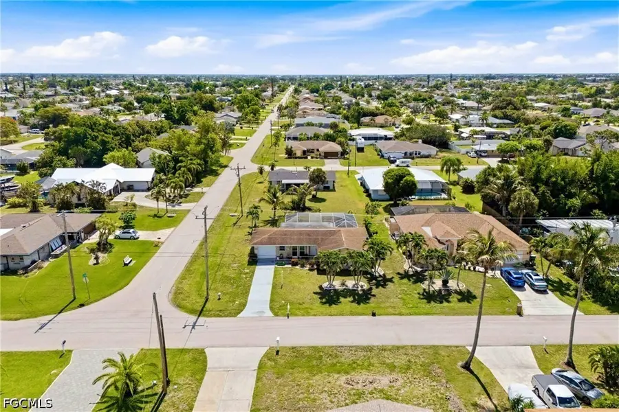 3419 SE 4th Place, Cape Coral, FL 33904 - #3