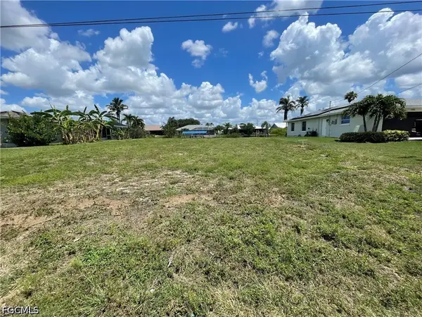 1441 SE 21st Lane, Cape Coral, FL 33990