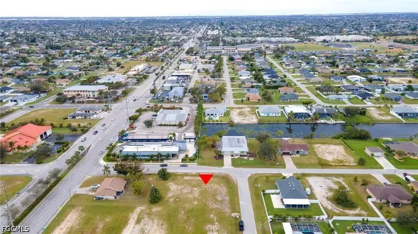 1941 SW Santa Barbara Place, Cape Coral, FL 33991