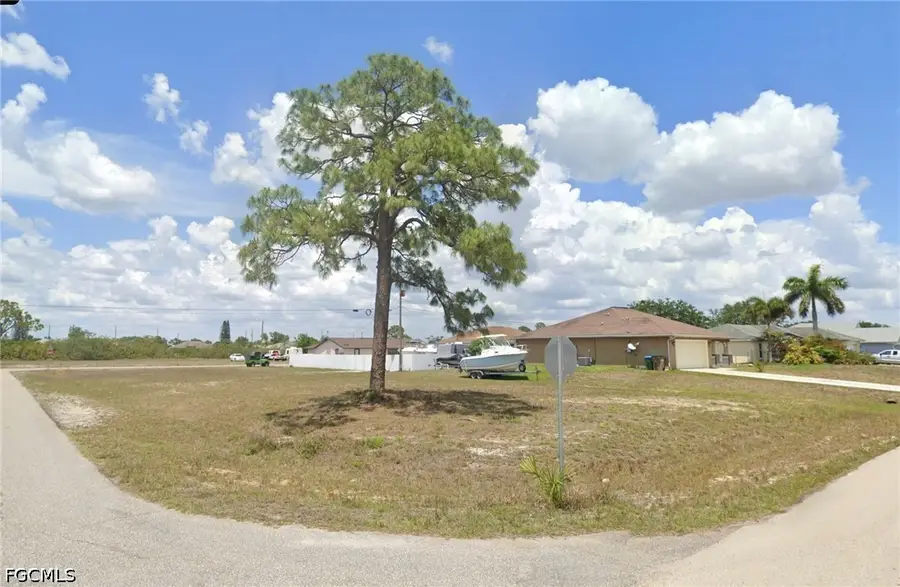 401 NE 24th Terrace, Cape Coral, FL 33909 - #3
