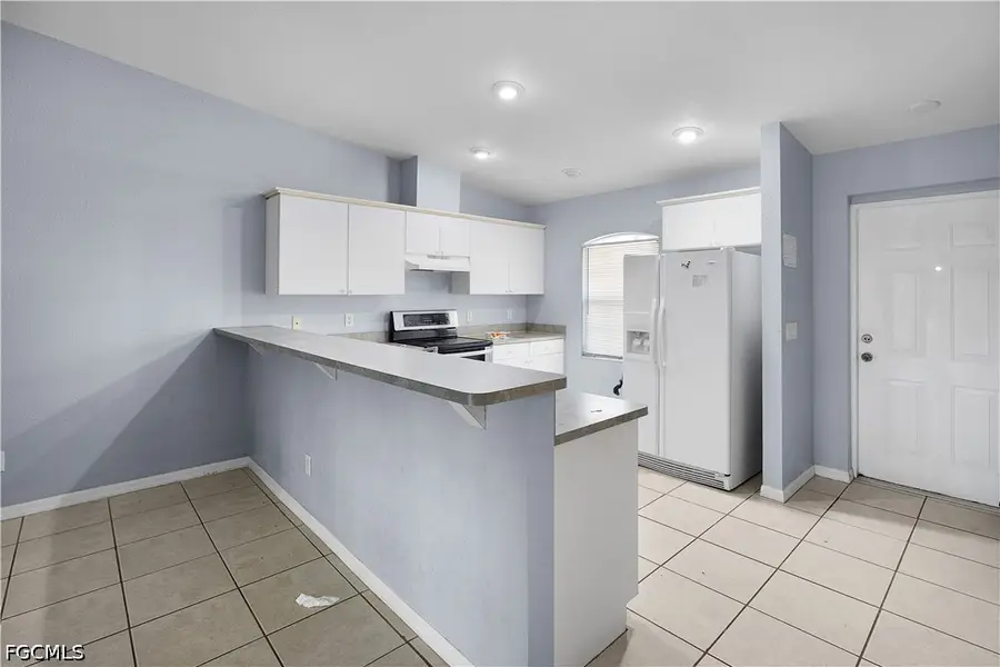 524 NE 24th Place, Cape Coral, FL 33909 - #3