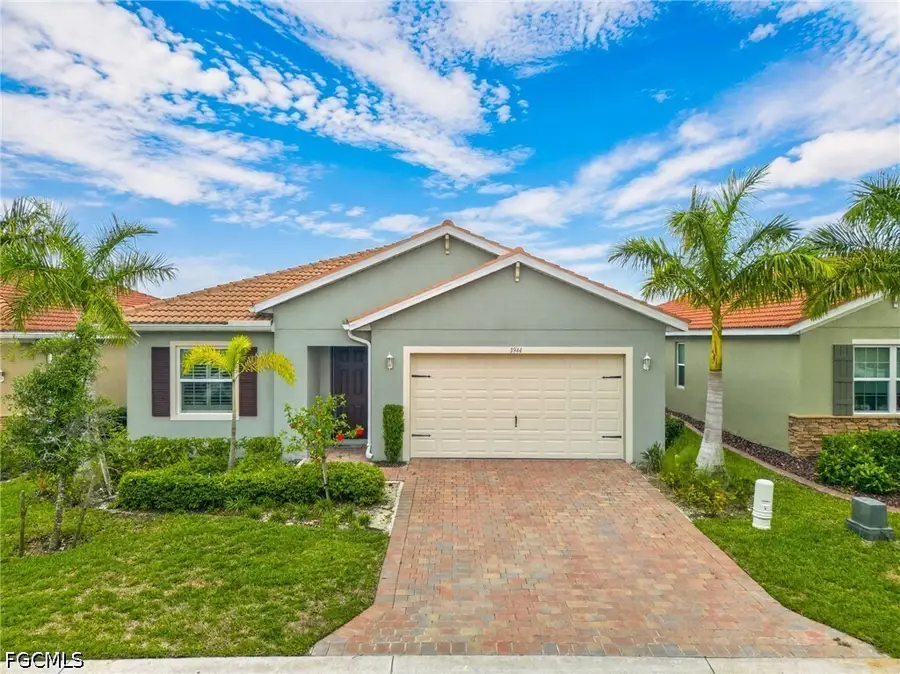 3944 Crosswater Drive, North Fort Myers, FL 33917 - #3
