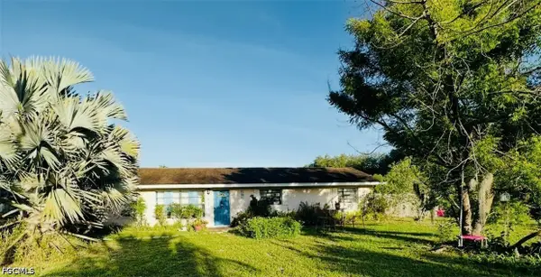 455 Trader Road, Fort Denaud, FL 33935
