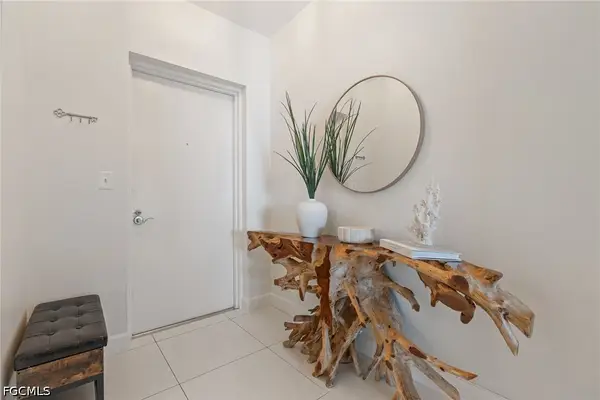 3000 Oasis Grand Boulevard #1705, Fort Myers, FL 33916
