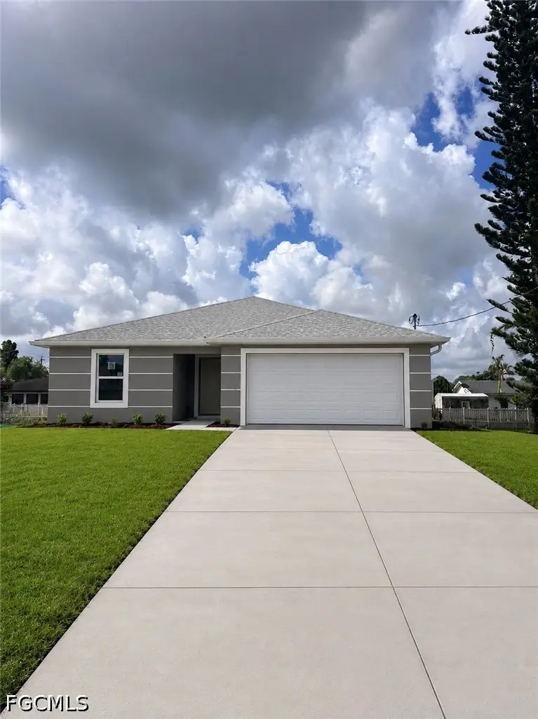 2406 Bay Plaza, Lehigh Acres, FL 33936 - #1