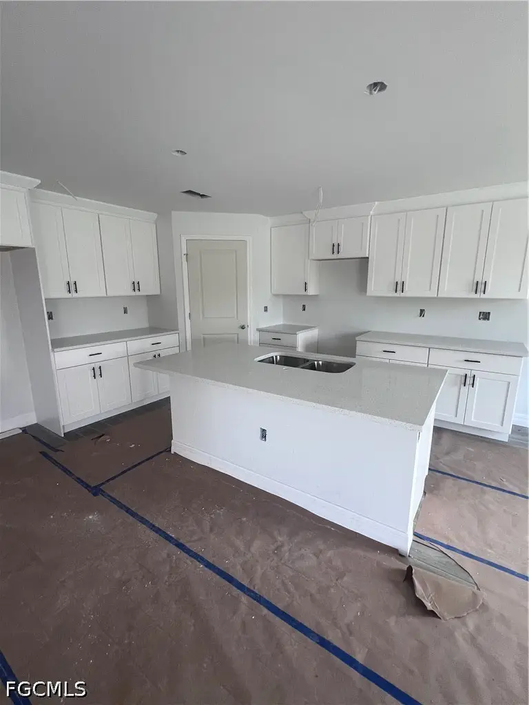 2406 Bay Plaza, Lehigh Acres, FL 33936 - #3