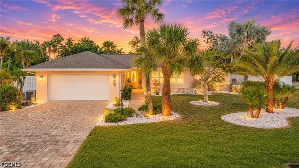 9428 Moonlight Drive, Sanibel, FL 33957