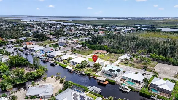 5330 Genesee Parkway, Bokeelia, FL 33922