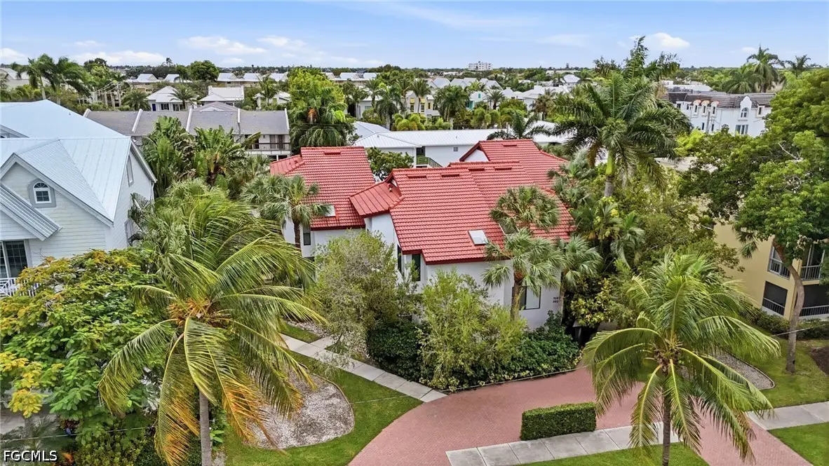 962 8th Avenue S, Naples, FL 34102 - #1
